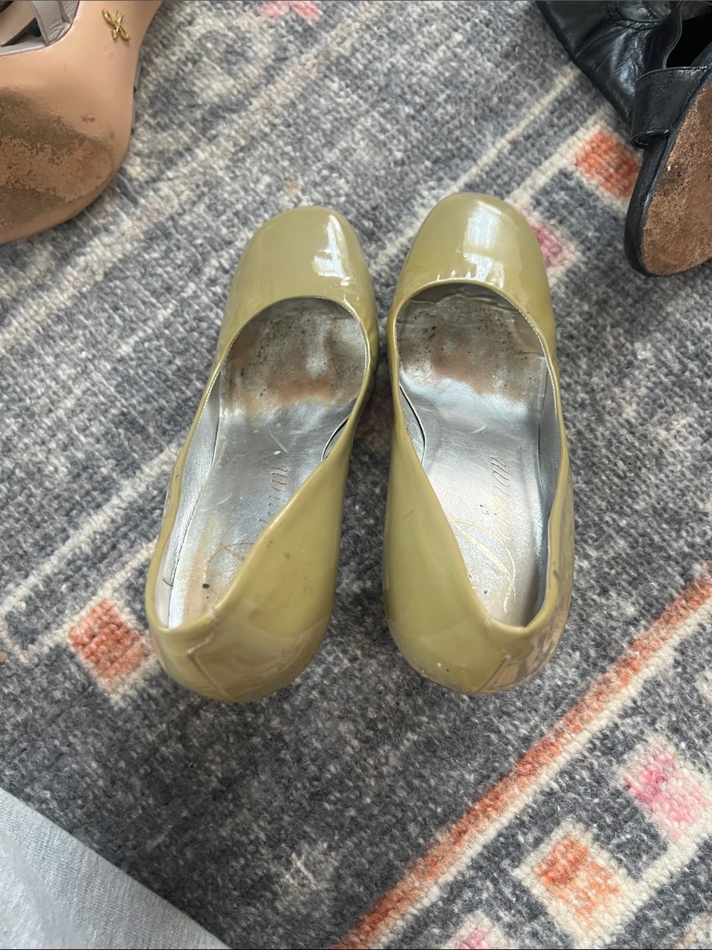 3 pairs of heels. Size 7.5. One amazing price. Pour La Victoire and Delmar - Picture 7 of 9